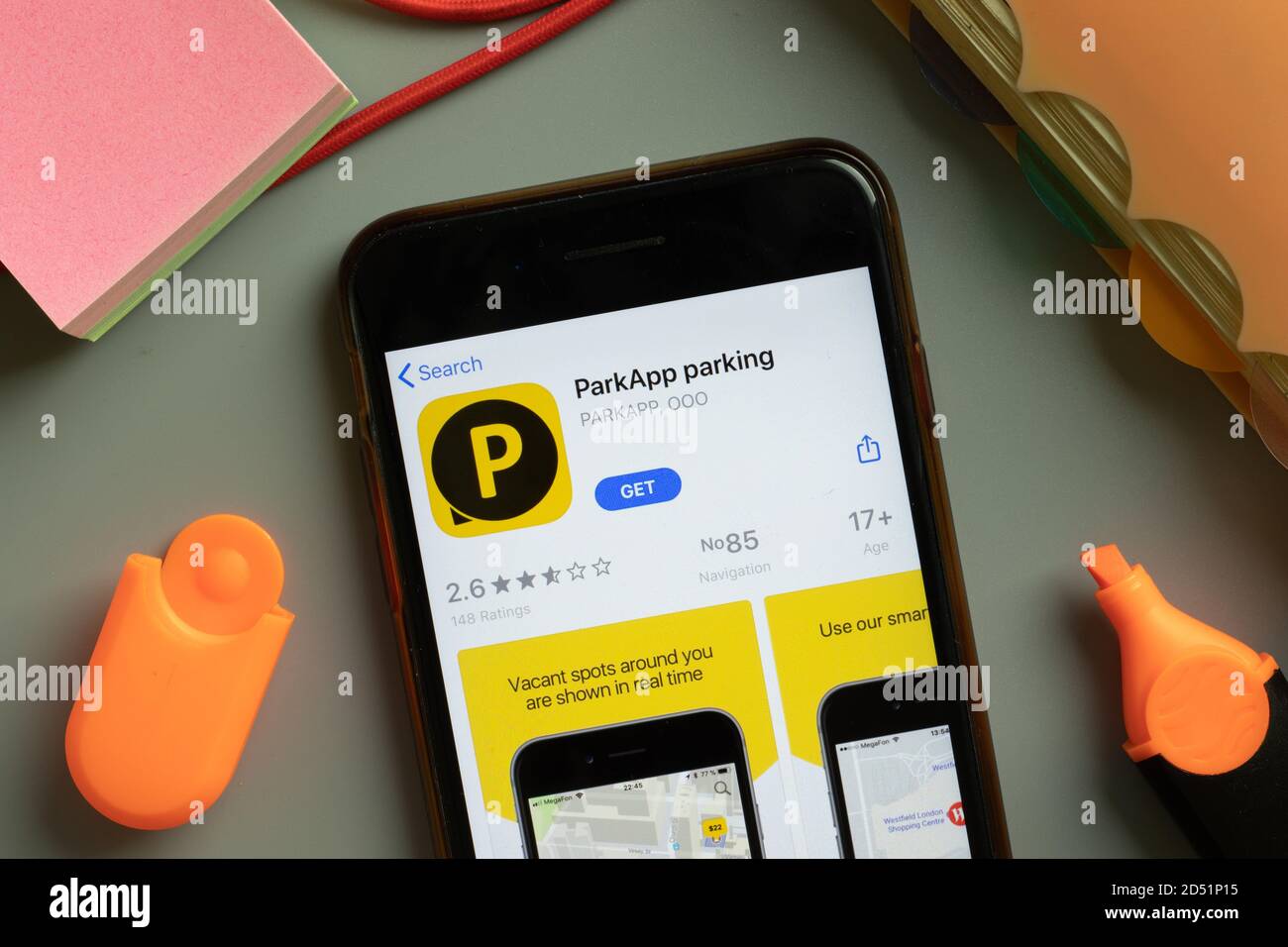 New York, USA - 29. September 2020: ParkApp Parking mobile App Logo auf dem Handy-Bildschirm Nahaufnahme, illustrative Editorial Stockfoto