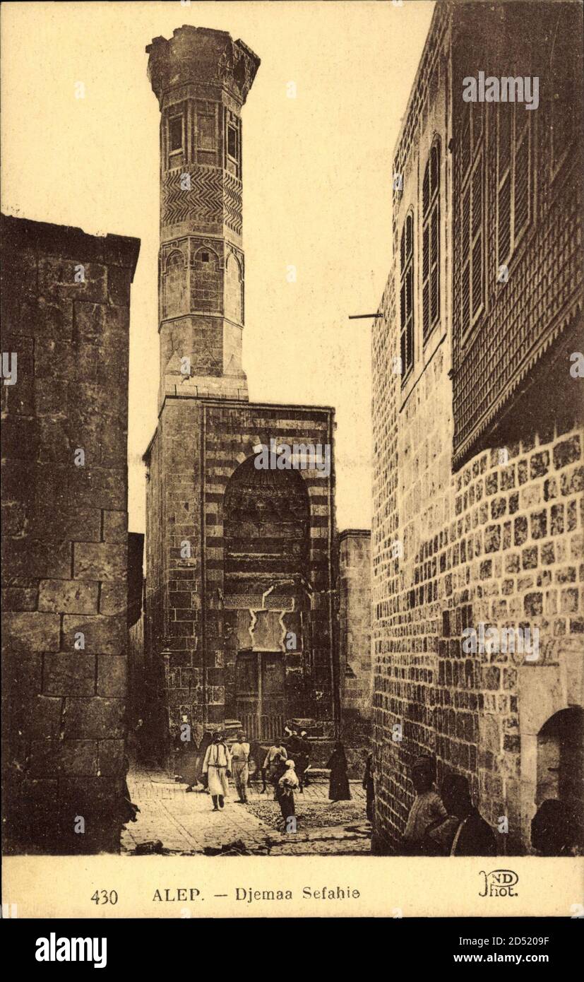 Aleppo Syrien, Dijemaa Sefahie, Bewohner an der Umayyaden Moschee Stockfoto