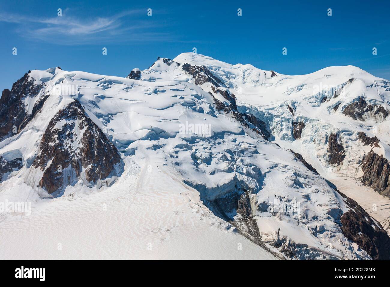Mont Blanc oder Monte Bianco Bedeutung Weißen Berg ist der höchste Berg in den Alpen und in Europa, zwischen Frankreich und Italien Stockfoto