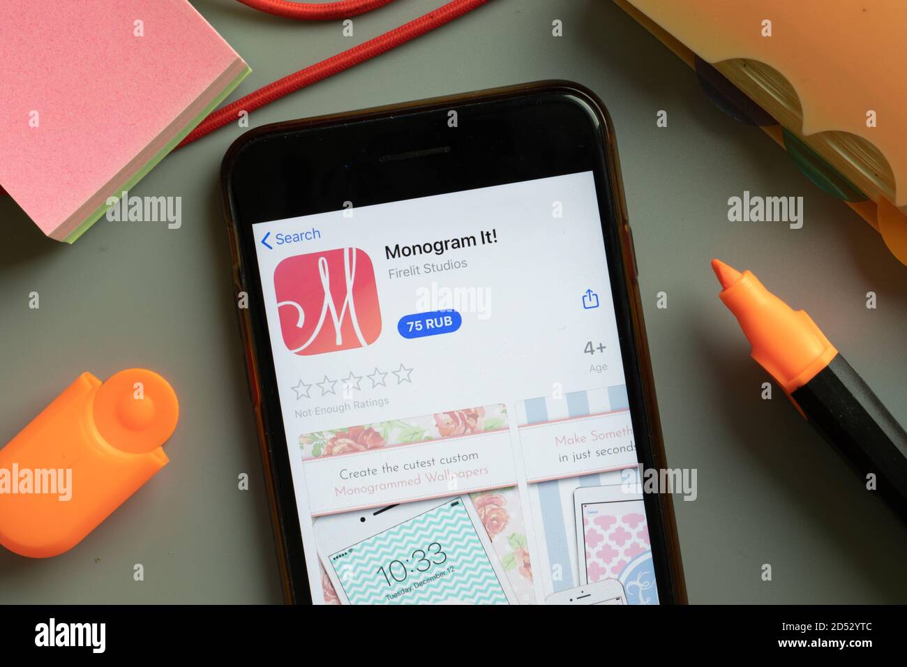 New York, USA - 29. September 2020: Monogram IT Mobile App Logo auf dem Handy-Bildschirm Nahaufnahme, illustrative Editorial Stockfoto