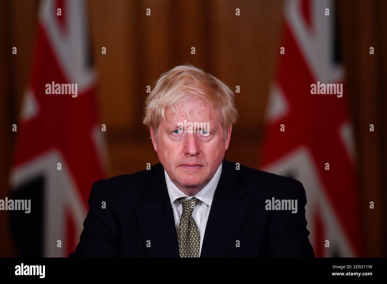 Premierminister Boris Johnson während einer Medienbesprechung in Downing Street, London, über das Coronavirus (COVID-19). Stockfoto