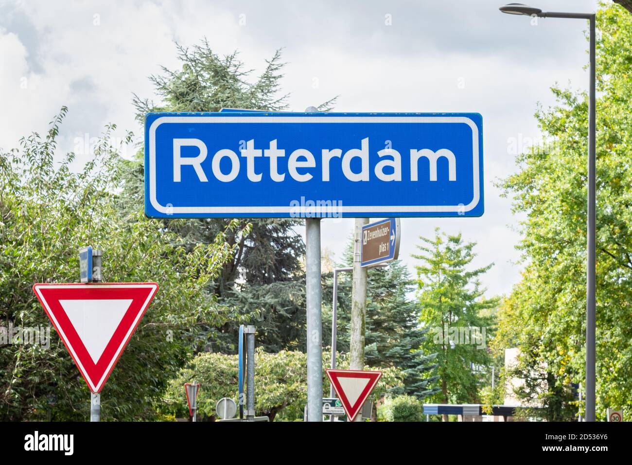 Ortsname Zeichen der Stadt Rotterdam, Niederlande Stockfoto