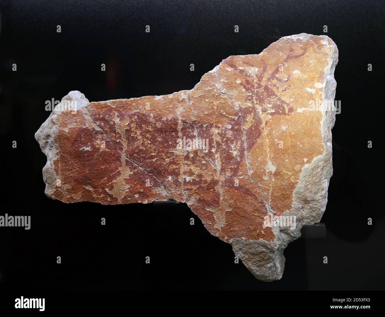 Fragment der levantinischen Felsmalerei (Hirsch). 8200-4500 V. CHR. Cretes, Teruel. Mesolithikum-Neolithikum. Archäologische Museum von Katalonien. Stockfoto