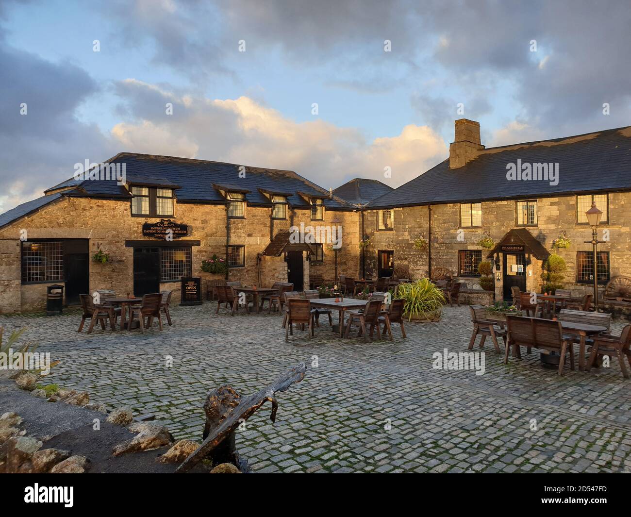 Jamaica Inn ist ein traditionelles Gasthaus auf Bodmin Moor in Cornwall, Großbritannien. 11/010/2020 ursprünglich als Poststation im Jahr 1750 gebaut, und war assoziati Stockfoto