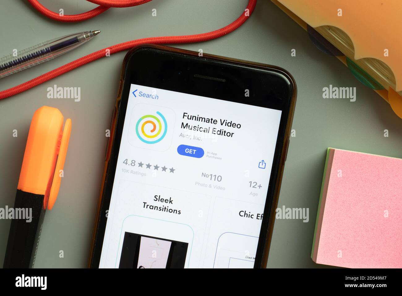 New York, USA - 29. September 2020: Funimate Musical Video Editor mobile App Logo auf dem Handy-Bildschirm Nahaufnahme, illustrative Editorial Stockfoto