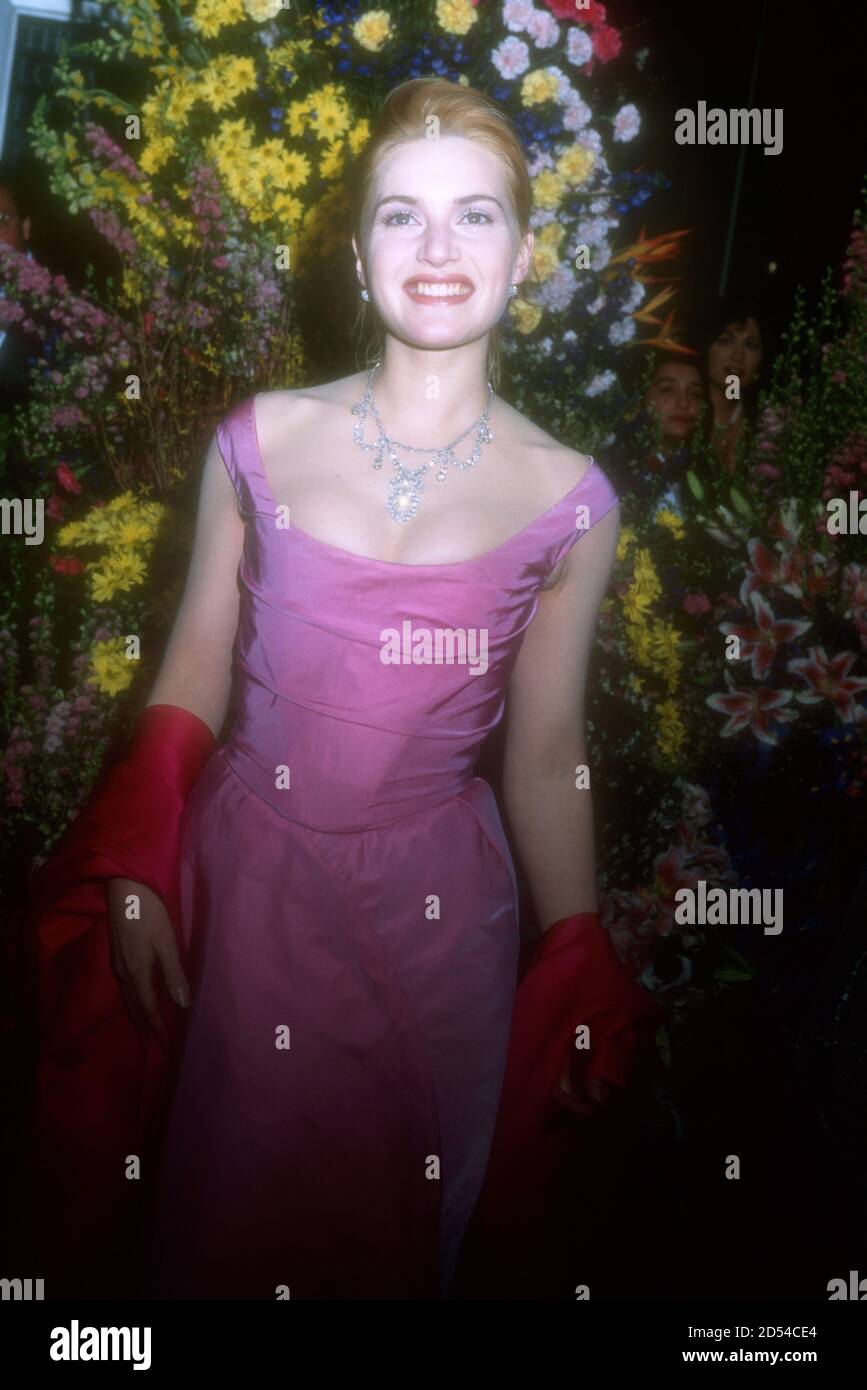 Los Angeles, Kalifornien, USA 25. März 1996 Schauspielerin Kate Winslet nimmt am 25. März 1996 an den 68. Annual Academy Awards in Dorothy Chandler Pavilioin in Los Angeles, Kalifornien, USA Teil. Foto von Barry King/Alamy Stockfoto Stockfoto