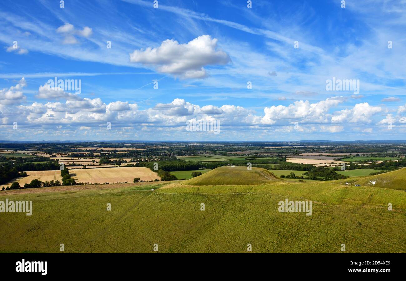 Dragon Hill, ein Hügel, der mit St. George verbunden ist, unter Uffington White Horse und Uffington Castle, Oxfordshire, Großbritannien Stockfoto