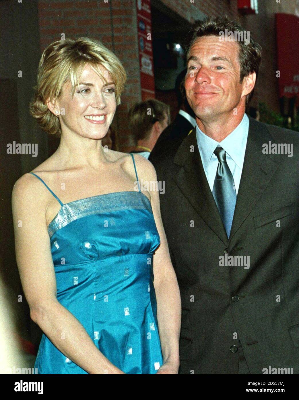 Schauspielerin Natasha Richardson Und Schauspieler Dennis Quaid Die Geschiedene Eltern In Die Neue Romantische Komodie Film The Parent Trap Darzustellen Kommen Zur Premiere Des Films In Los Angeles Am 20 Juli Der