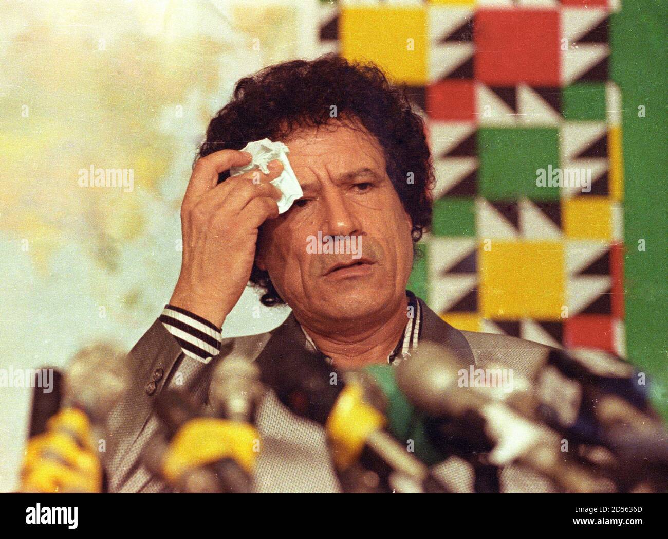 Kolonel Moammar al-Gaddafi redactionele afbeelding. Afbeelding van