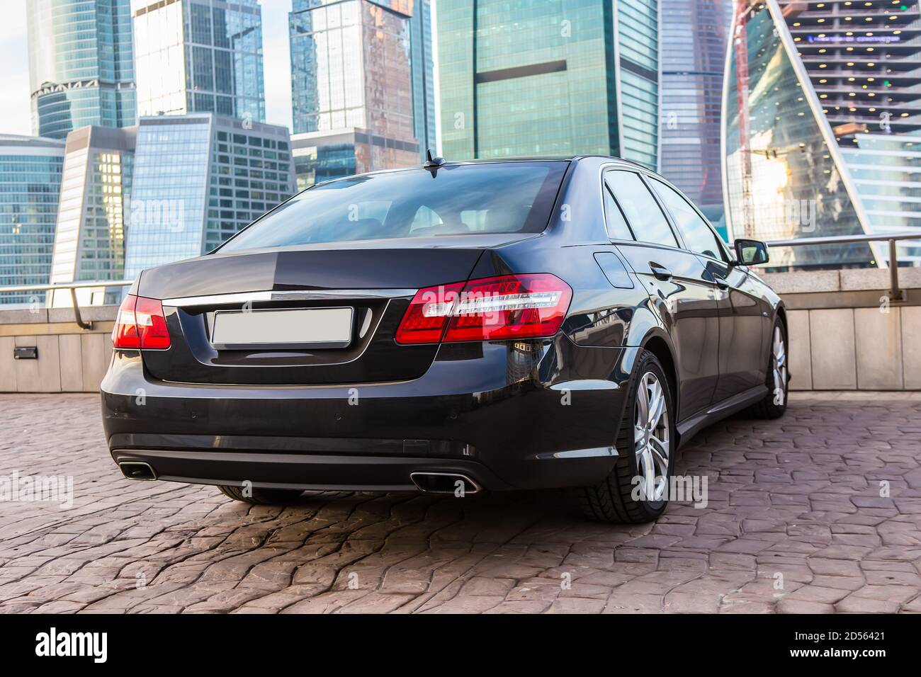 Luxus-Autos in der Nähe des Geschäftszentrums Moskau-Stadt, Russland Moskau Stockfoto