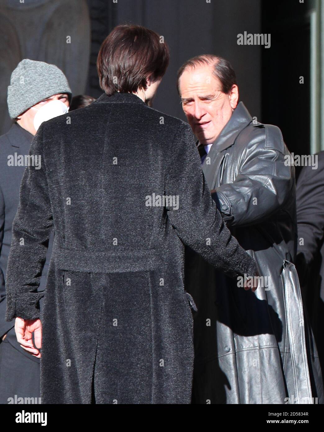 Colin Farrell (rechts) während der Dreharbeiten zum Batman, der in Liverpool stattfindet. Stockfoto