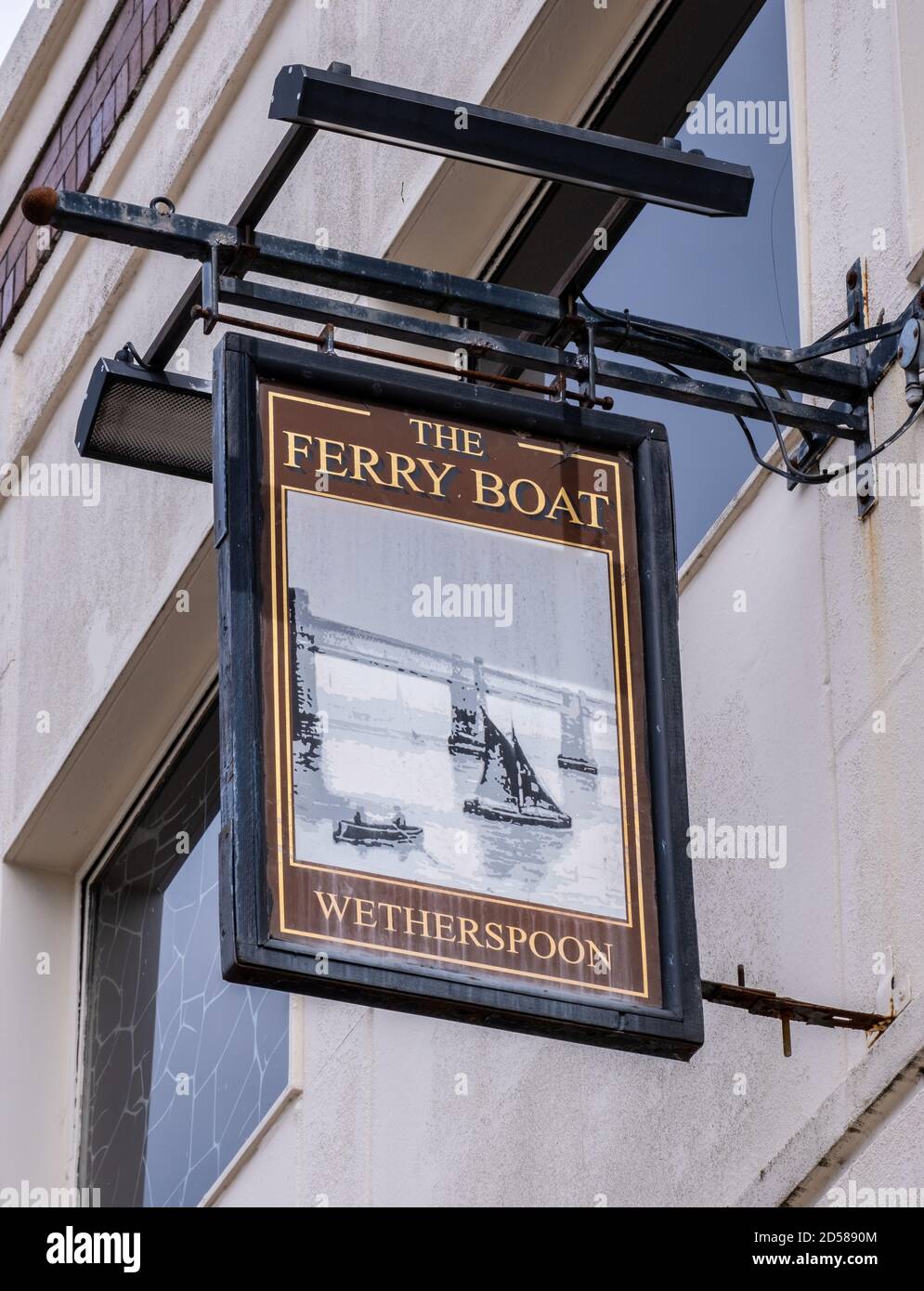 Hängeschild für das Ferry Boat öffentliche Haus Runcorn Cheshire Juli 2020 Stockfoto