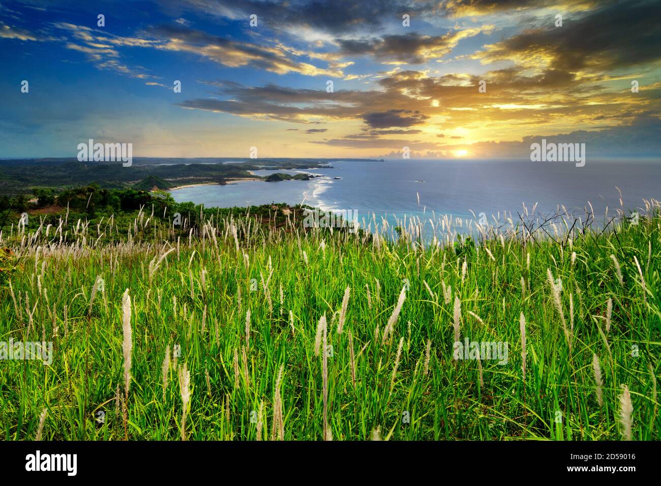 Kuta Bay bei Sonnenaufgang, Lombok, Indonesien Stockfoto
