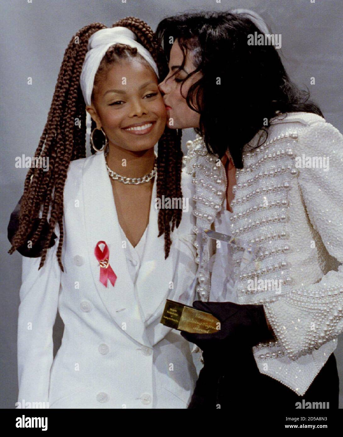Wunderbar Michael Jackson Schwester Ebenbild