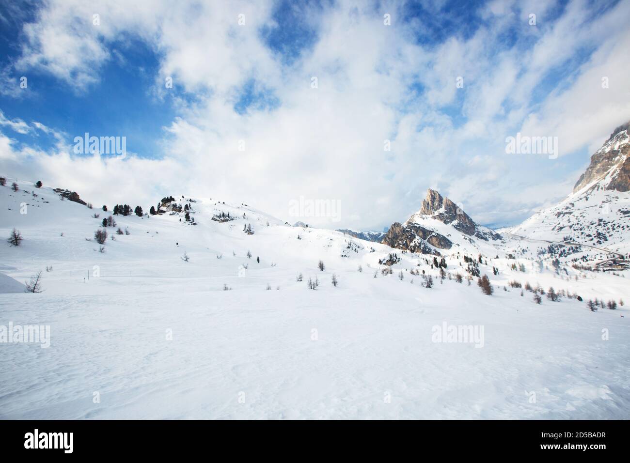 Dolomiten Dolomiti Italien im Winter schöne alpen Winterberge und Skipiste Cortina d'Ampezzo Sella Ronda Col Gallina Berggipfel Berühmte l Stockfoto