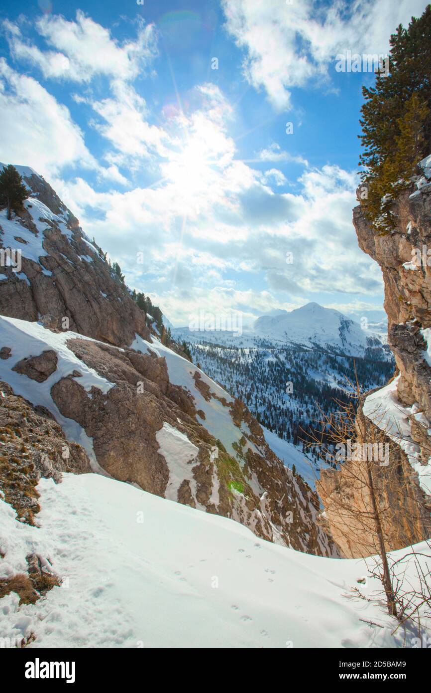 Dolomiten Dolomiti Italien im Winter schöne alpen Winterberge und Skipiste Cortina d'Ampezzo Sella Ronda Col Gallina Berggipfel Berühmte l Stockfoto