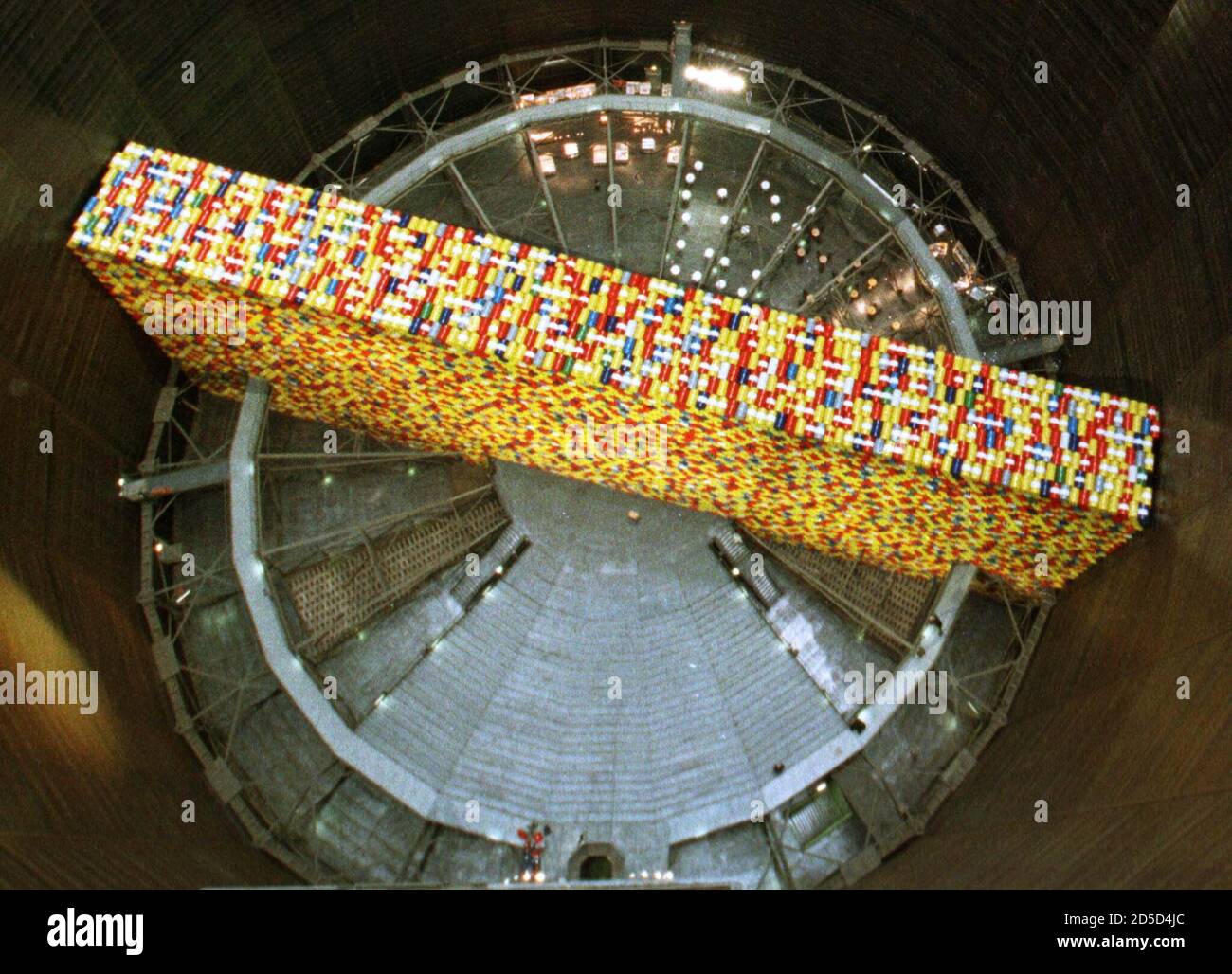 Gasometer oberhausen top view -Fotos und -Bildmaterial in hoher ...