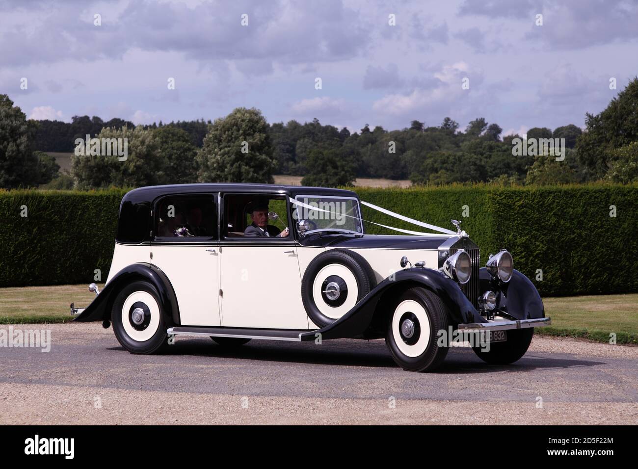 Oldtimer-Klassiker aus den späten 1930er Jahren Rolls-Royce Rolls Royce Wraith Hochzeitswagen Oder Fahrzeug Stockfoto