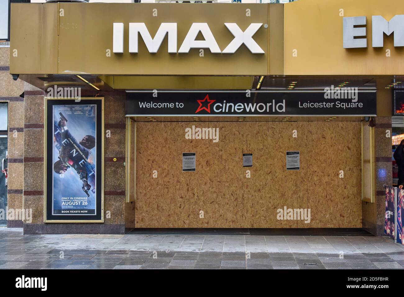 Cineworld schließt vorübergehend Kinos wegen Virusauswirkungen in London.die britische Kinokette Cineworld kündigte an, dass sie vorübergehend Kinos in Großbritannien und den Vereinigten Staaten schließt, da die Coronavirus-Pandemie große neue Filme verzögert. Stockfoto