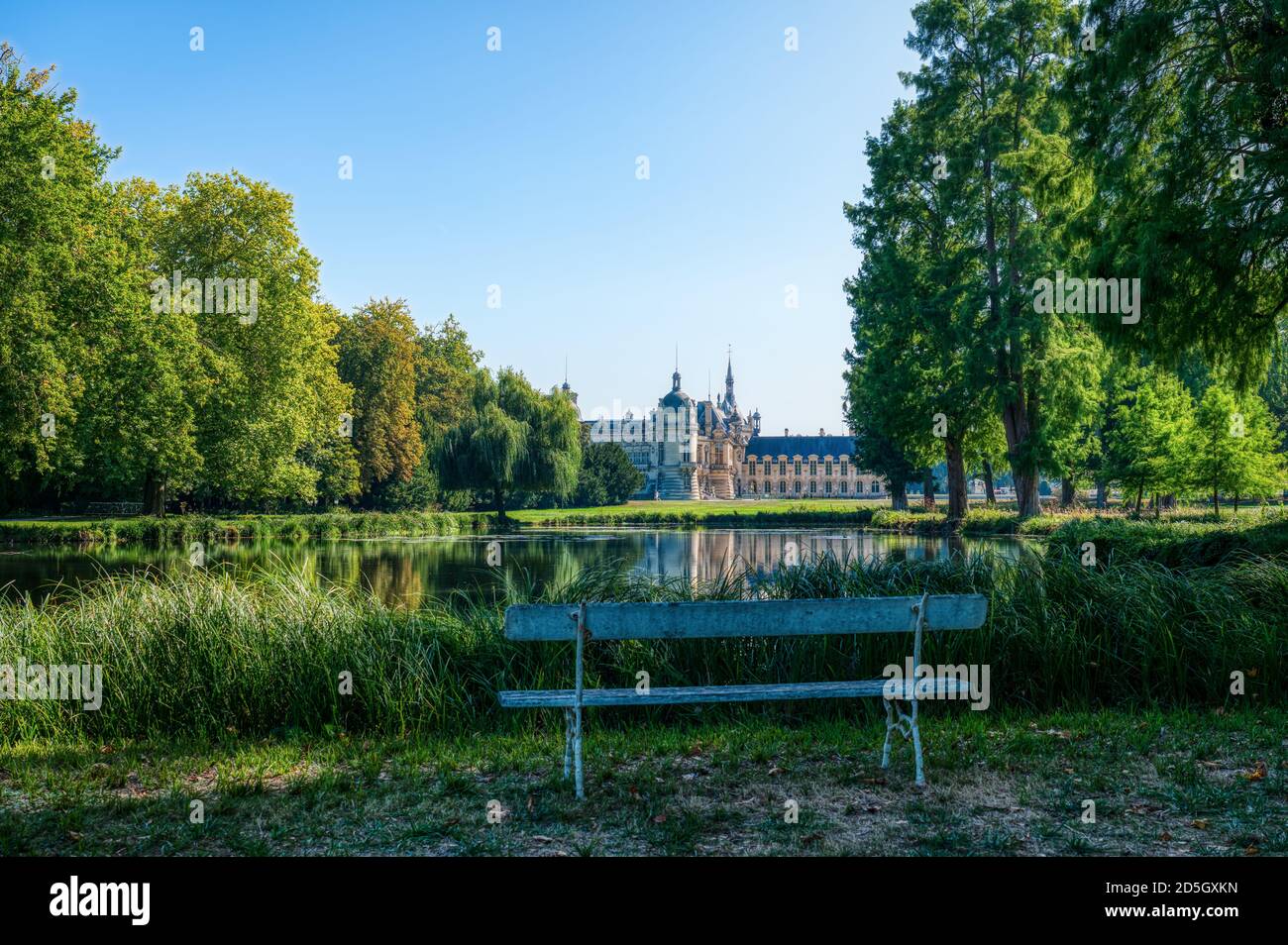 Rückansicht des Chateau de Chantilly - Frankreich Stockfoto