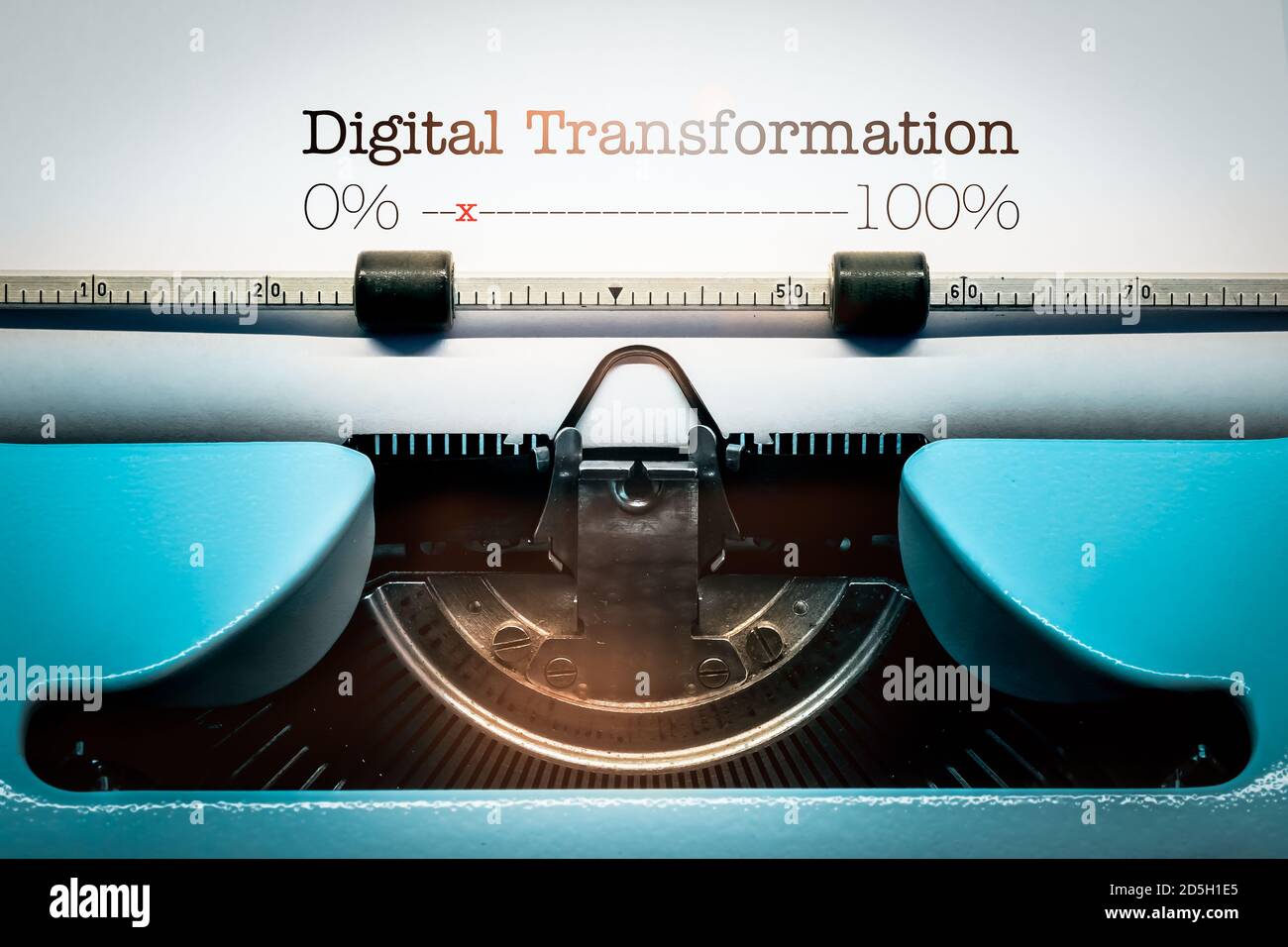 Bild einer altmodischen Schreibmaschine mit dem Text Digitale Transformation Stockfoto