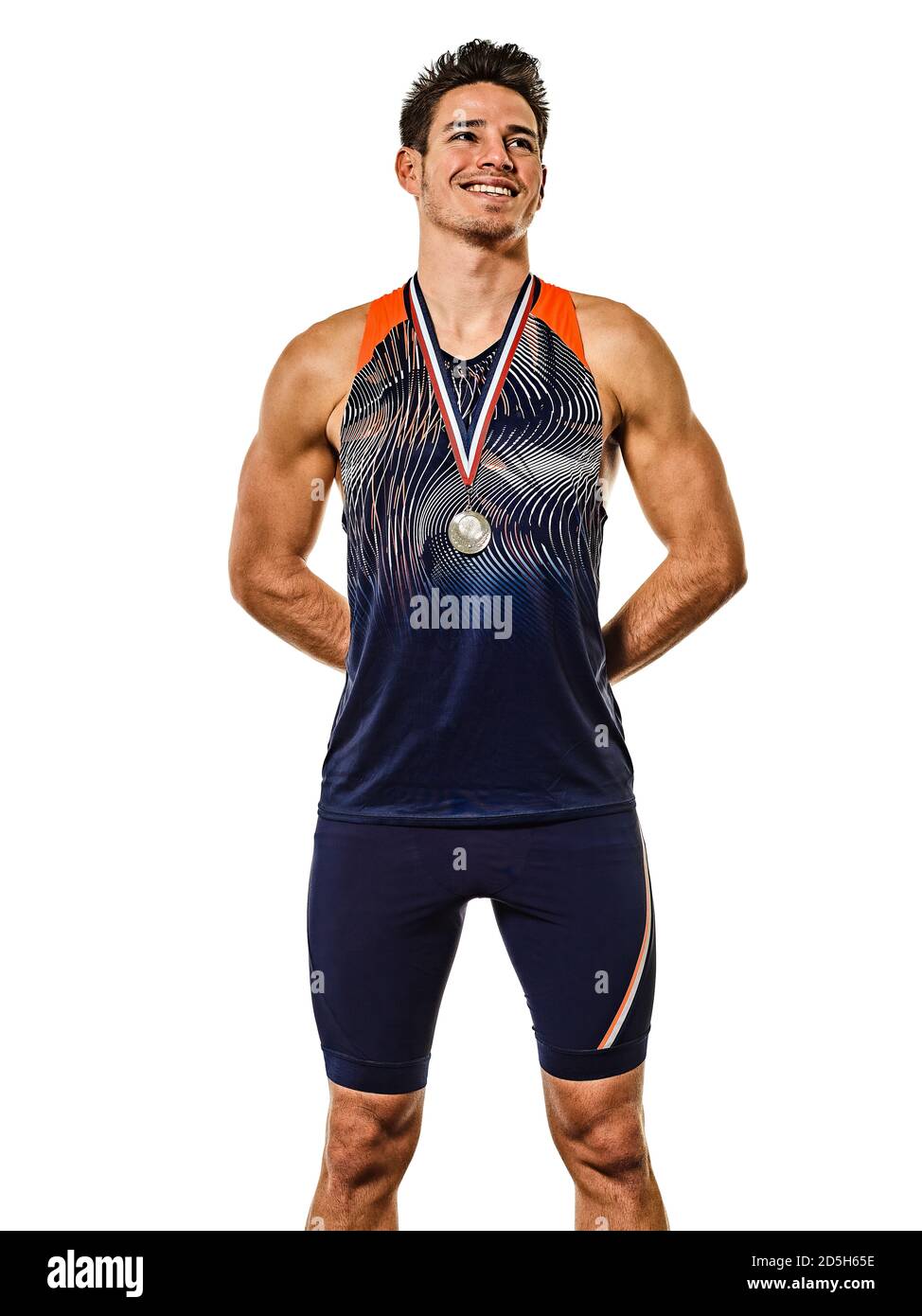 Ein junger kaukasischer Mann mit Goldmedaillengewinner-Leichtathletik im Studio isoliert auf weißem Hintergrund Stockfoto