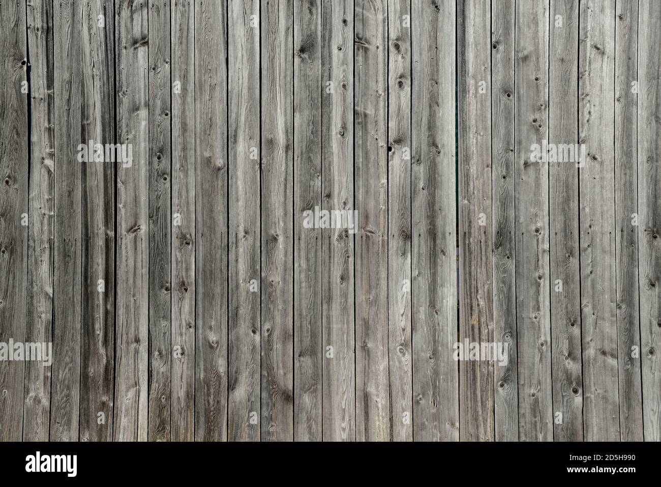 Vertikale und rustikale graue Holzdiele Scheune Wand Quebec Kanada Stockfoto