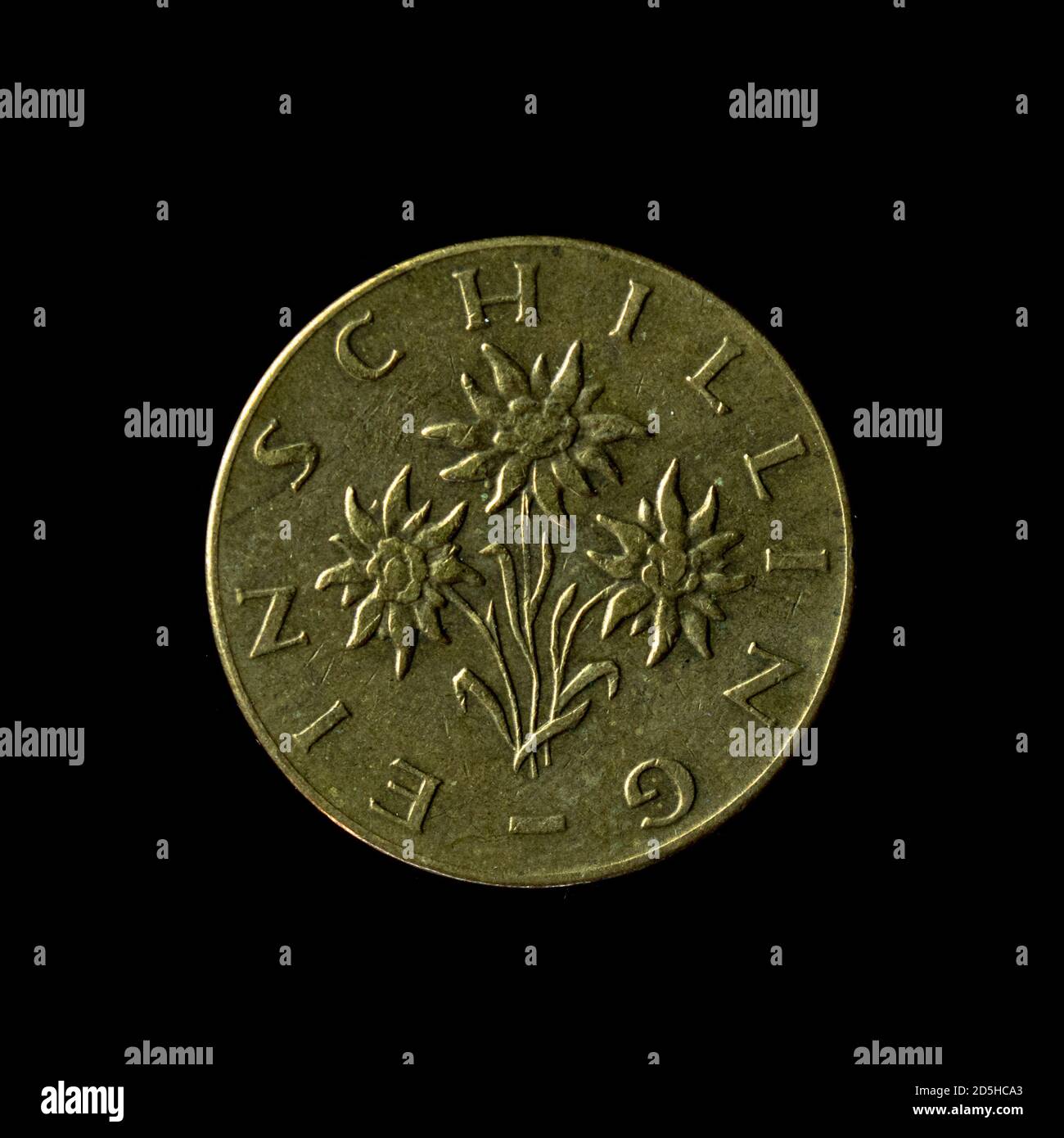 1962 Österreichische eine Schilling Münze isoliert auf schwarzem Hintergrund Stockfoto
