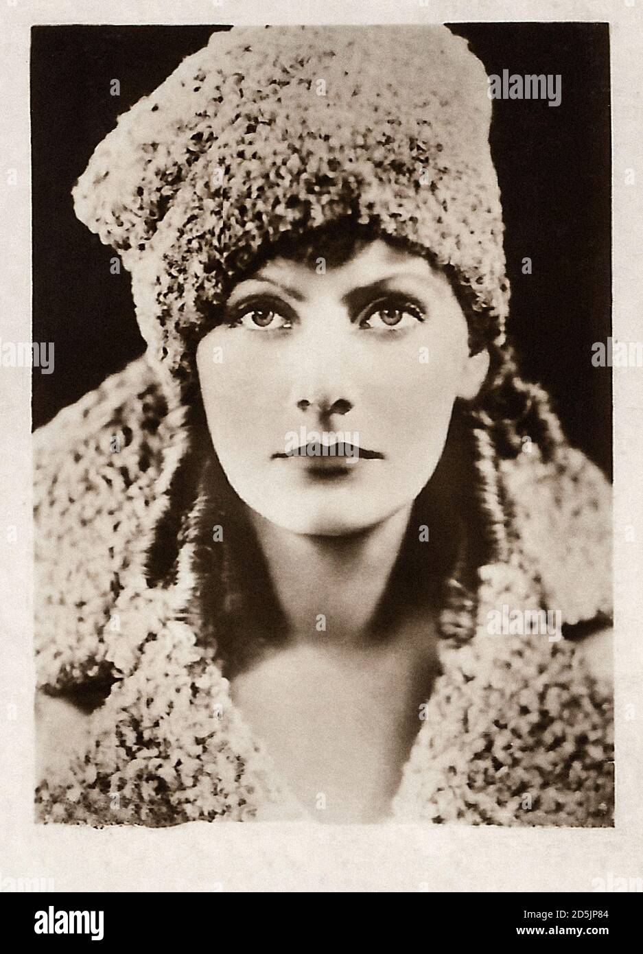 Greta Garbo (geboren Greta Lovisa Gustafsson; 1905 – 1990) war eine schwedisch-amerikanische Schauspielerin. Gilt als eine der größten Schauspielerinnen aller Zeiten, Garbo w Stockfoto