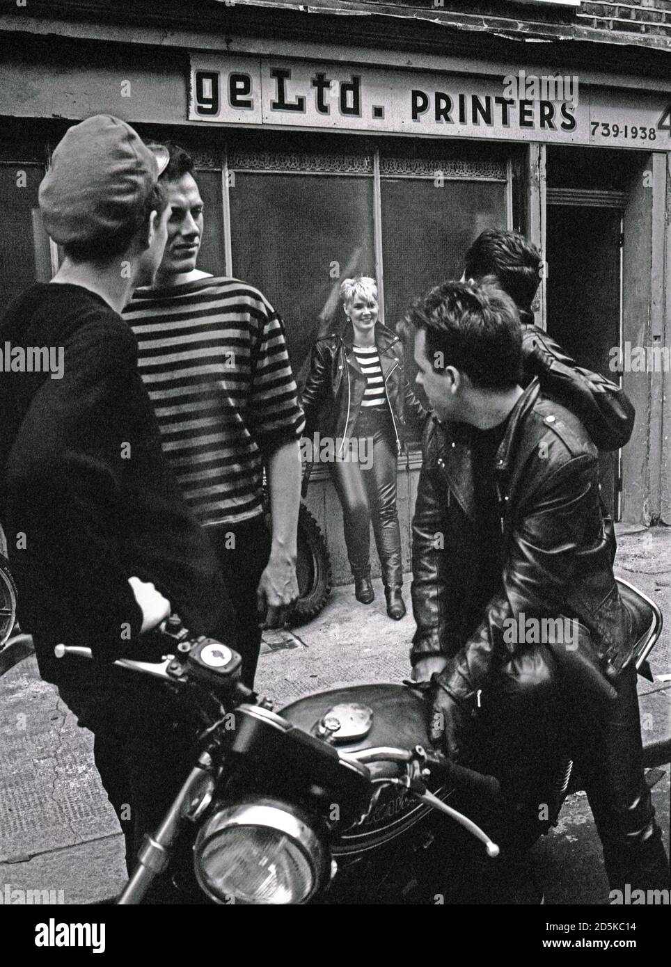 Schottische Indie-Pop-Gruppe 'The Motorcycle Boy' in der Redchurch Street, Shoreditch, Großbritannien Stockfoto