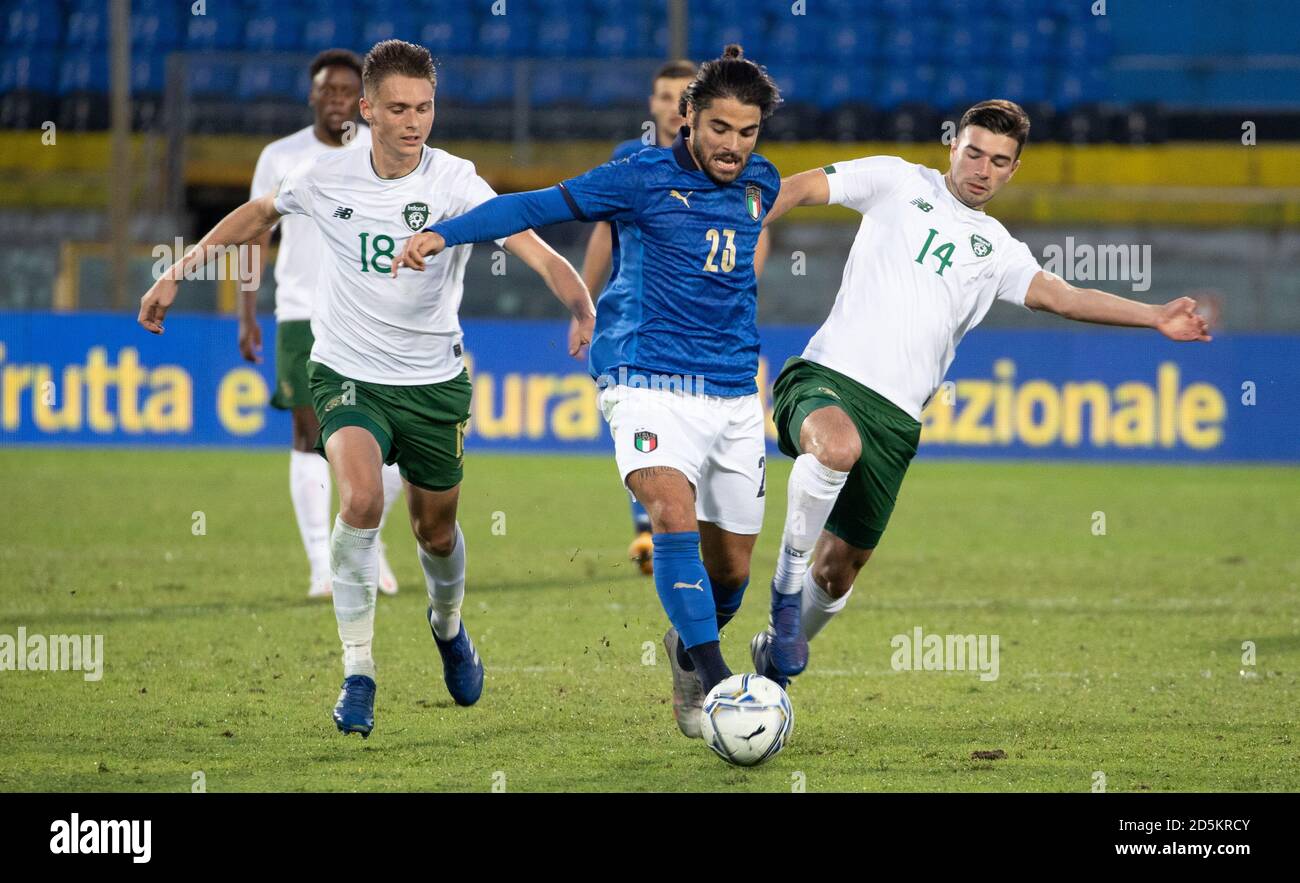 ICCARDO SOTTIL ITALIEN - DANIEL GRANT IRLAND - WILLIAM SMALLBONE IRLAND während der Europameisterschaft - Italien U21 gegen Irland, Italienische Fußballmannschaft, Pis Stockfoto
