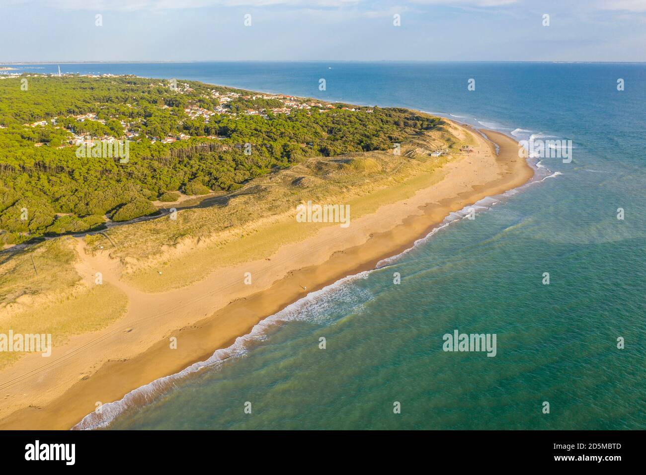 La Tranche-sur-Mer (Mittelwest-Frankreich): Luftaufnahme des Strandes „Plage du Corps de Garde“ Stockfoto