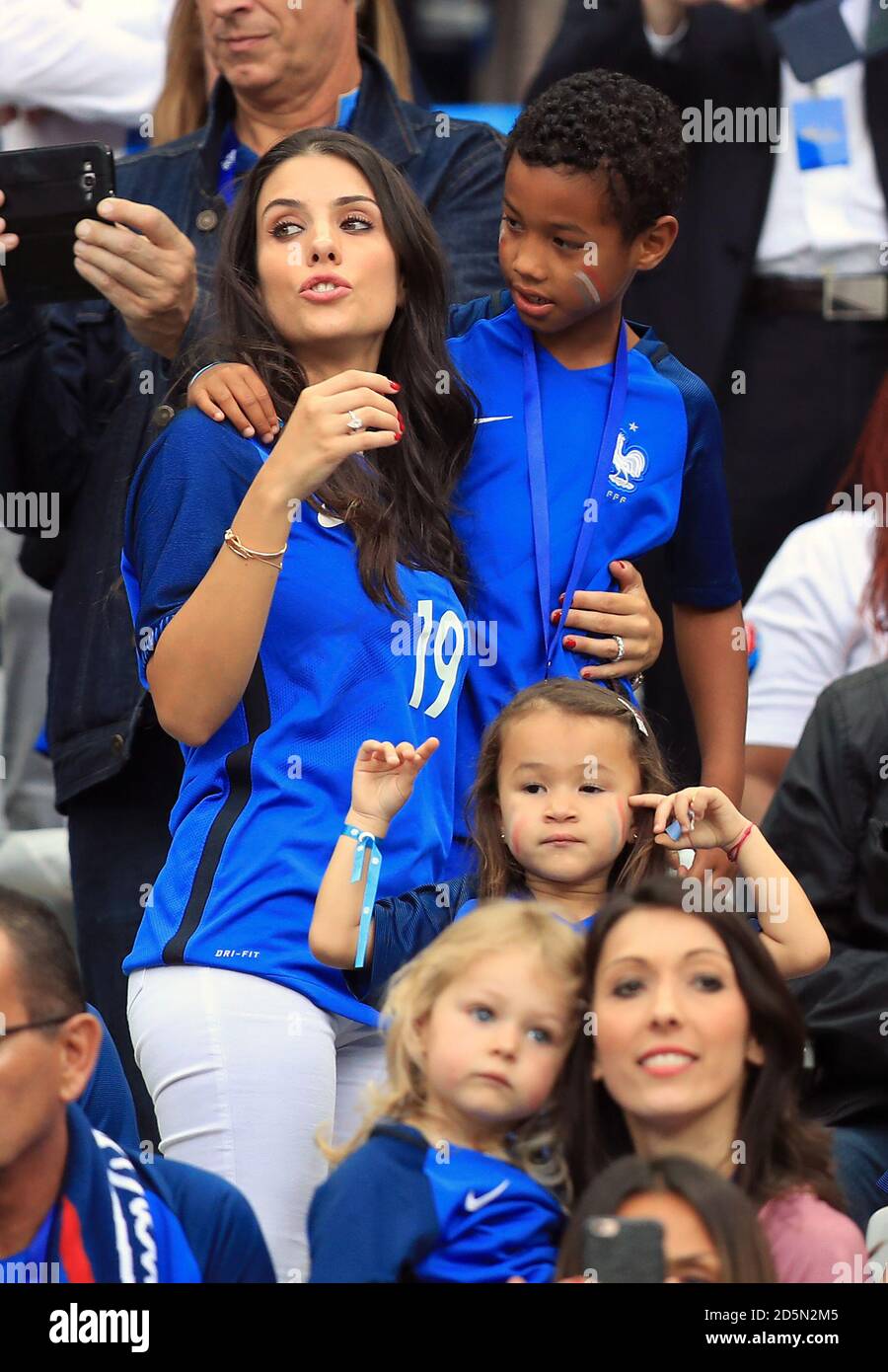 Ludivine Sagna in den Tribünen (links) Stockfoto