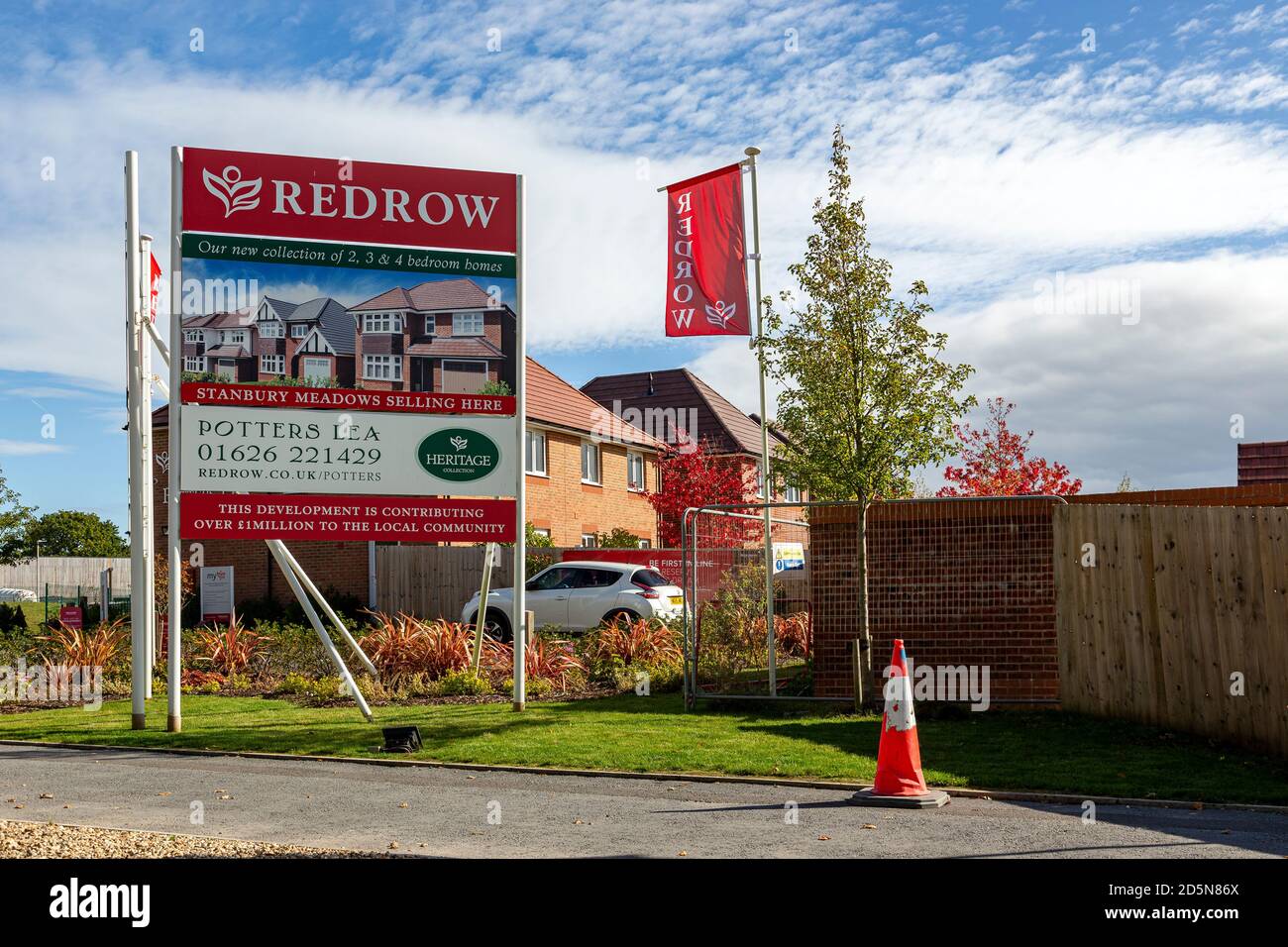Redrow Builders,Bauindustrie, Ingenieur, Baustelle, Führung, Teamwork, Straßenbau, Organisation, Gebäude Stockfoto