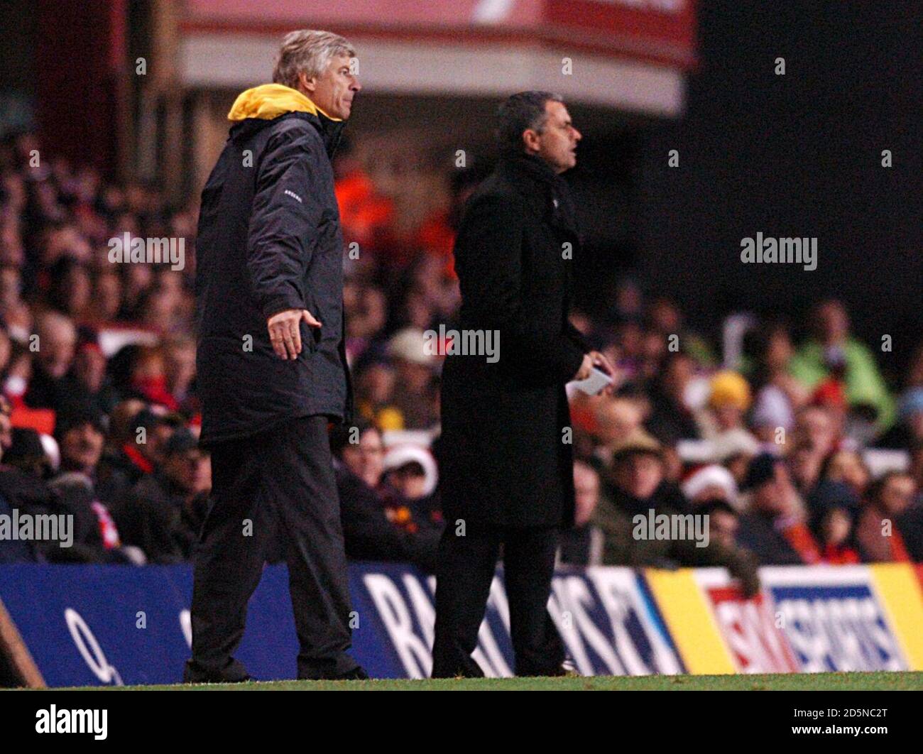 Arsenal-Manager Arsene Wenger und Chelsea-Manager Jose Mourinho Stockfoto
