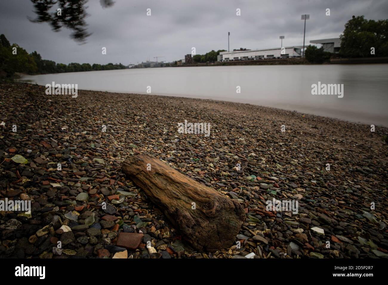 Allgemeiner Blick auf Craven Cottage vor dem Spiel Stockfoto