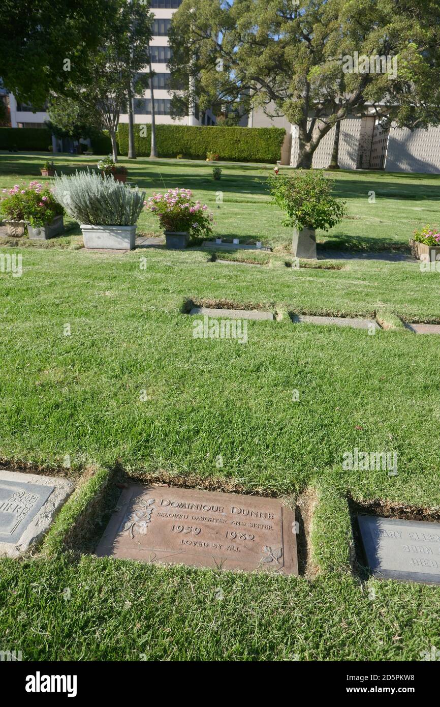 Oktober 2020 Schauspielerin Dominique Dunne Grave im Pierce Brothers Westwood Village Memorial Park am 13. Oktober 2020 in Los Angeles, Kalifornien, USA. Foto: Barry King/Alamy Stock Photo Stockfoto