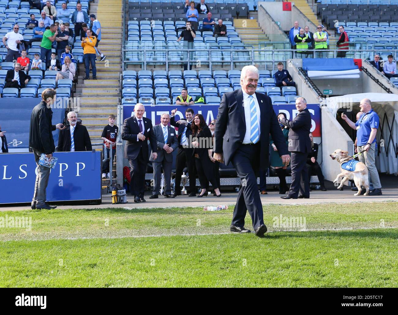 Der ehemalige Coventry City Spieler Jeff Blockley während der Legends Parade Stockfoto