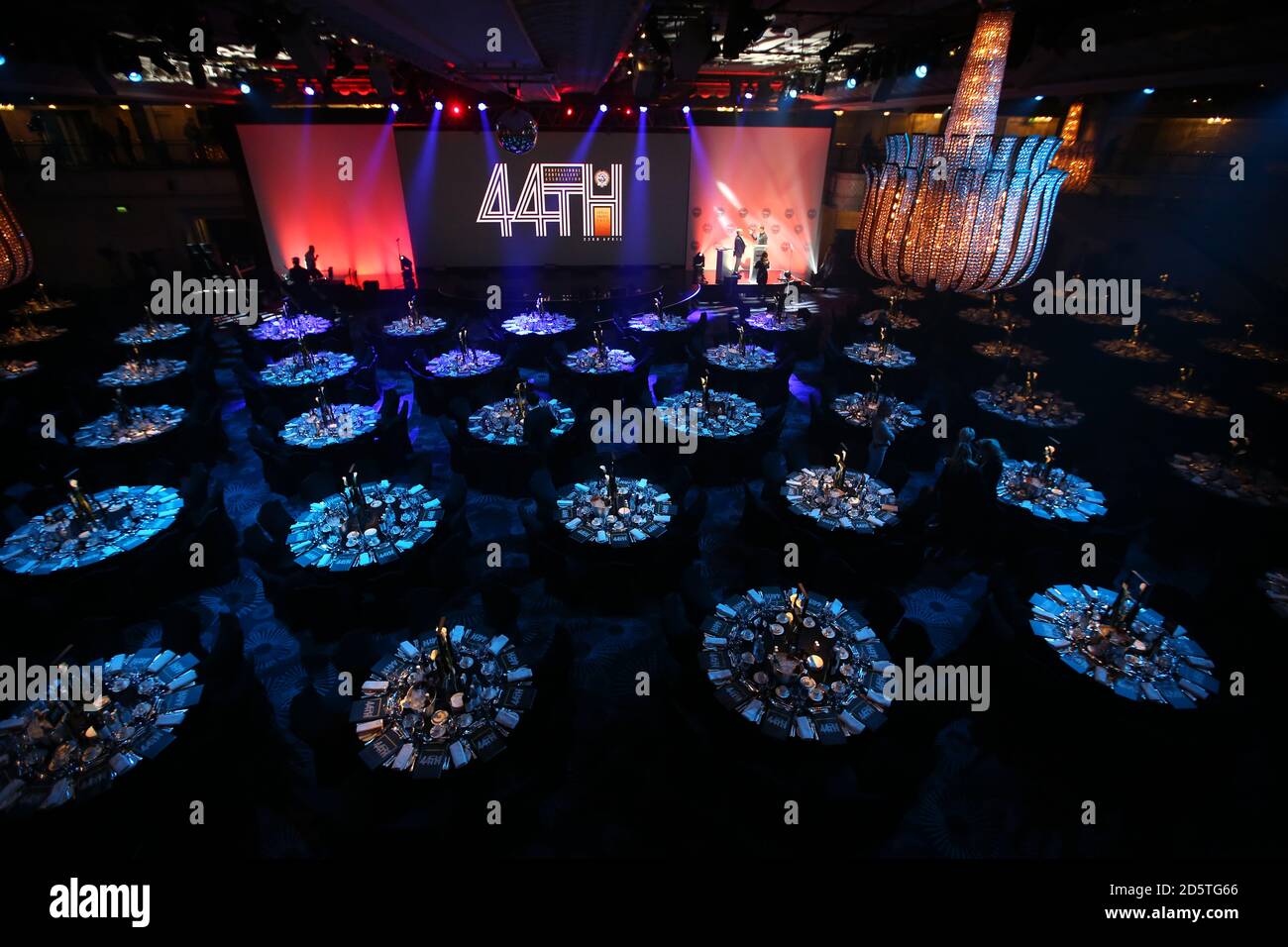 Tischlayout bereit für Gäste vor den Professional Footballers' Association Awards 2017 im Grosvenor House Hotel, London Stockfoto