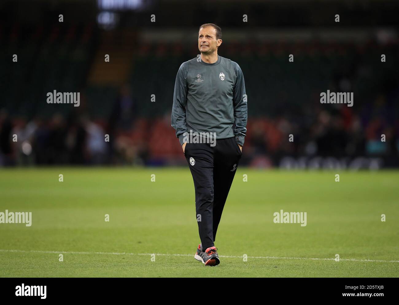 Juventus Manager Massimiliano Allegri während einer Trainingseinheit bei gehalten Das Nationalstadion in Wales vor den UEFA Champions von morgen Ligafinale gegen Real Madrid Stockfoto