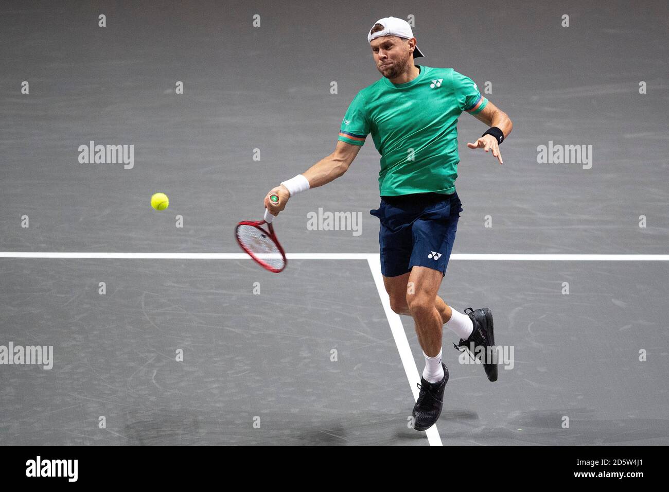 Köln, Deutschland. Oktober 2020. Tennis: ATP Tour, Singles, Männer, 16. Runde, Otte (Deutschland) - Albot (Moldawien). Radu Albot in Aktion. Quelle: Marius Becker/dpa/Alamy Live News Stockfoto