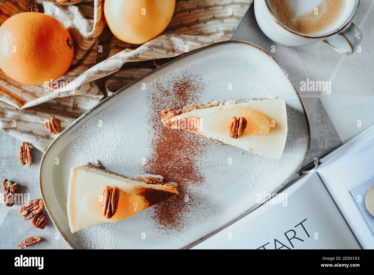 Orangen-Käsekuchen Stockfoto