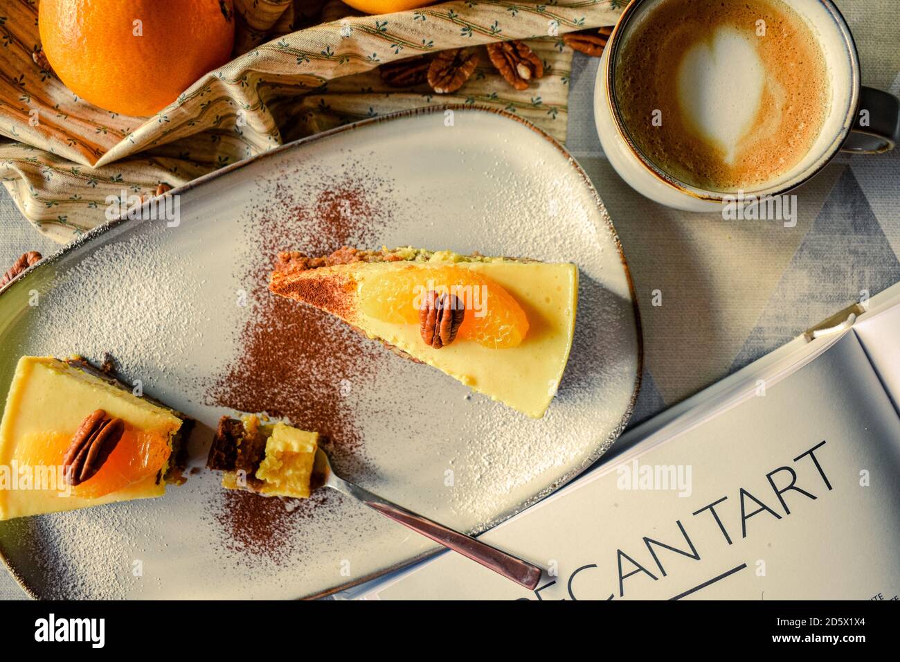 Orangen-Käsekuchen Stockfoto