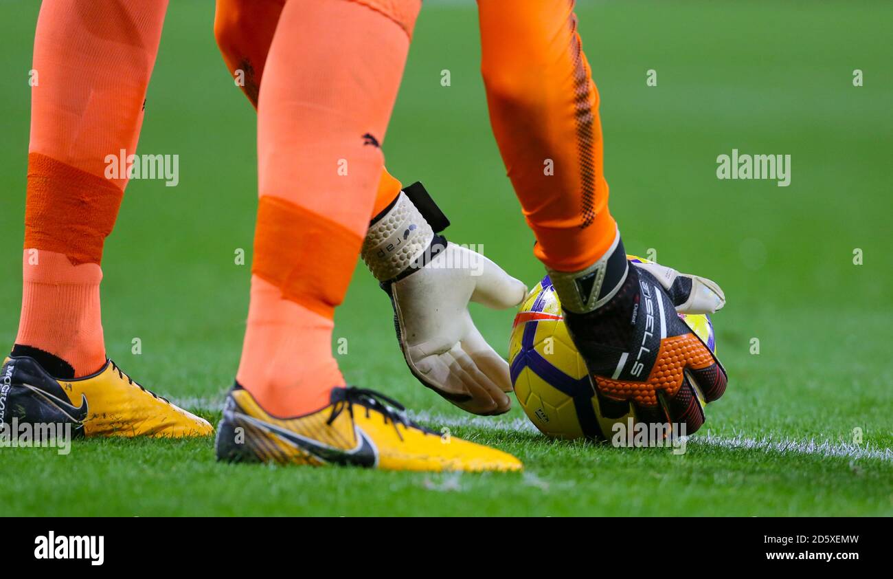 Detail von Burnley Torwart Fußball und Stockfoto