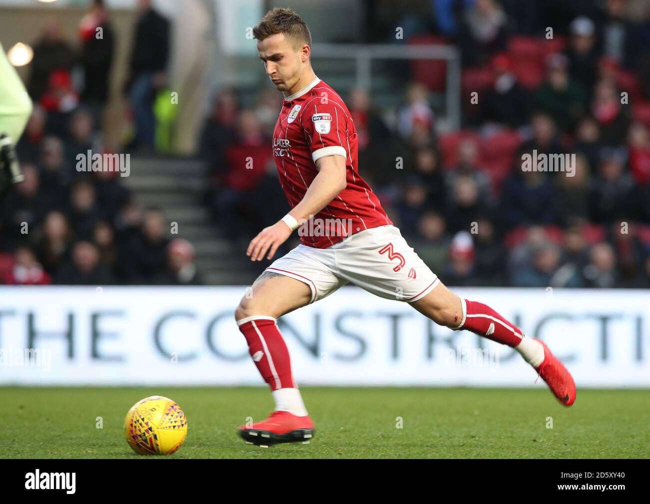Joe Bryan von Bristol City schießt und erzielt das 2. Tor Stockfoto