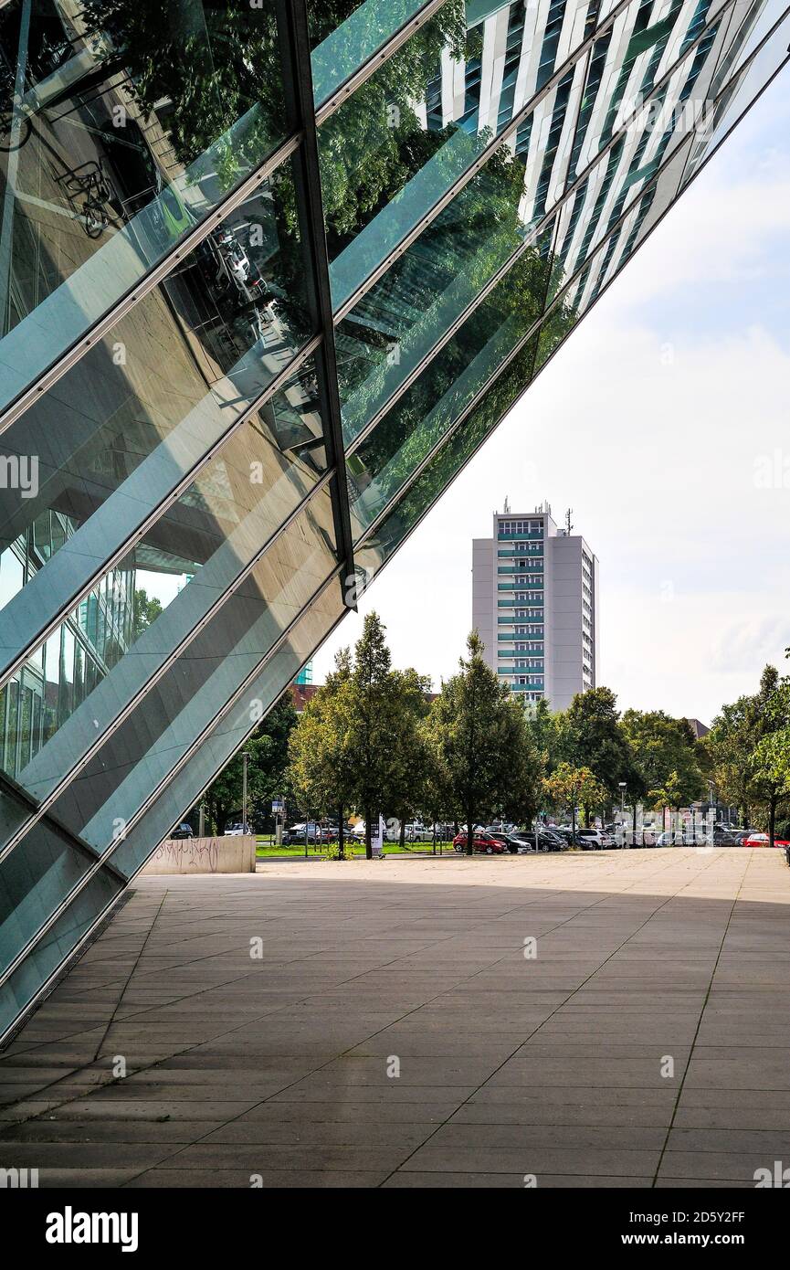 Deutschland, Dresden, Teil der Fassade des Ufa Kristallpalastes in der Prager Straße Stockfoto