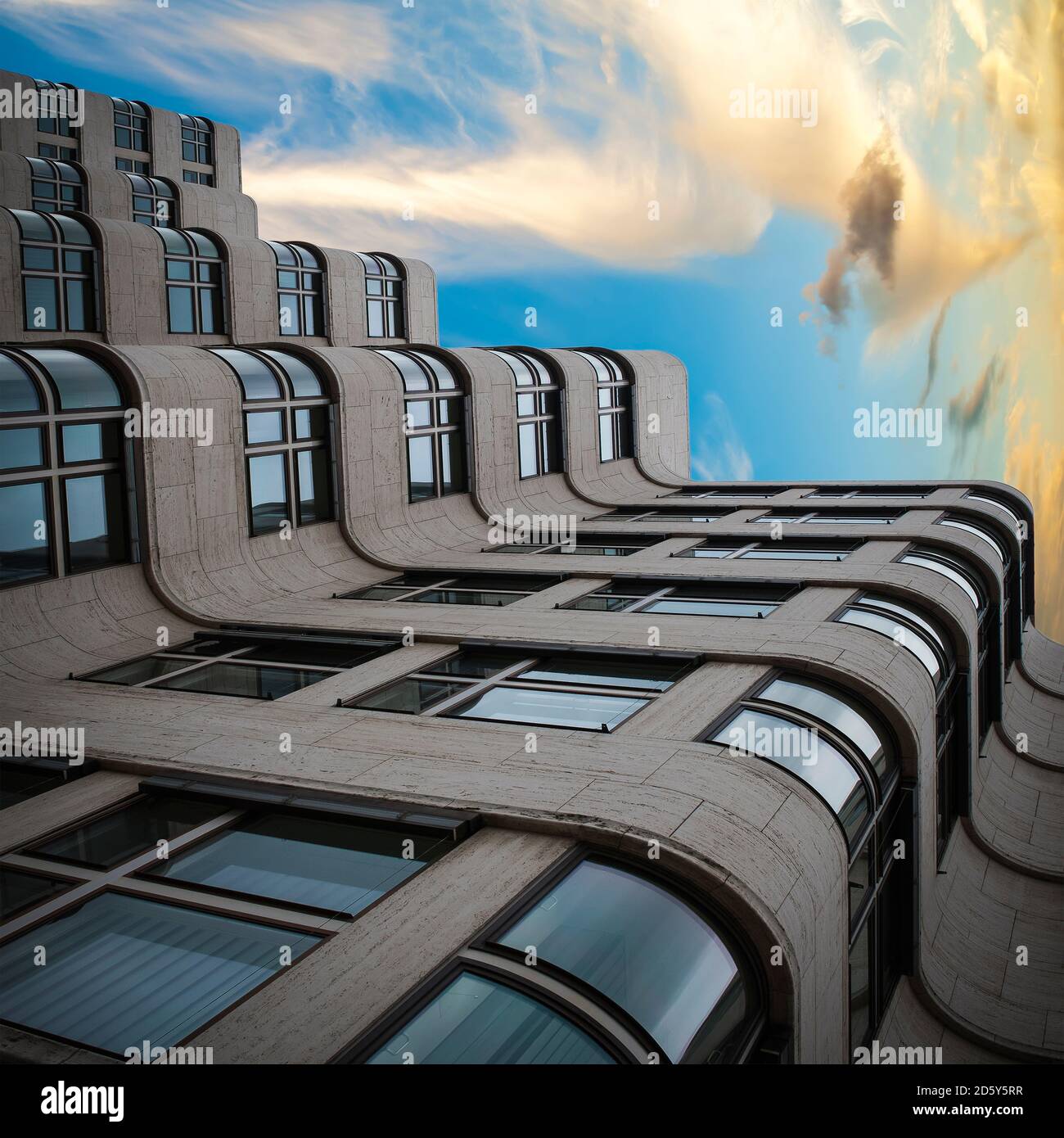 Deutschland, Berlin, Fassade des Shell-Haus, montage Stockfoto