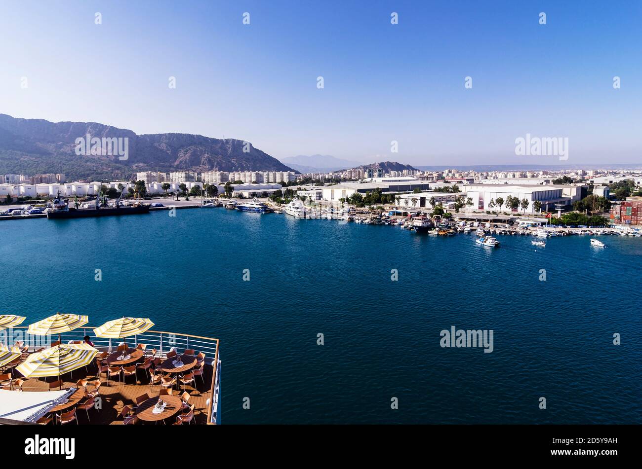 Türkei, Nahost, Antalya, Containerhafen Stockfoto