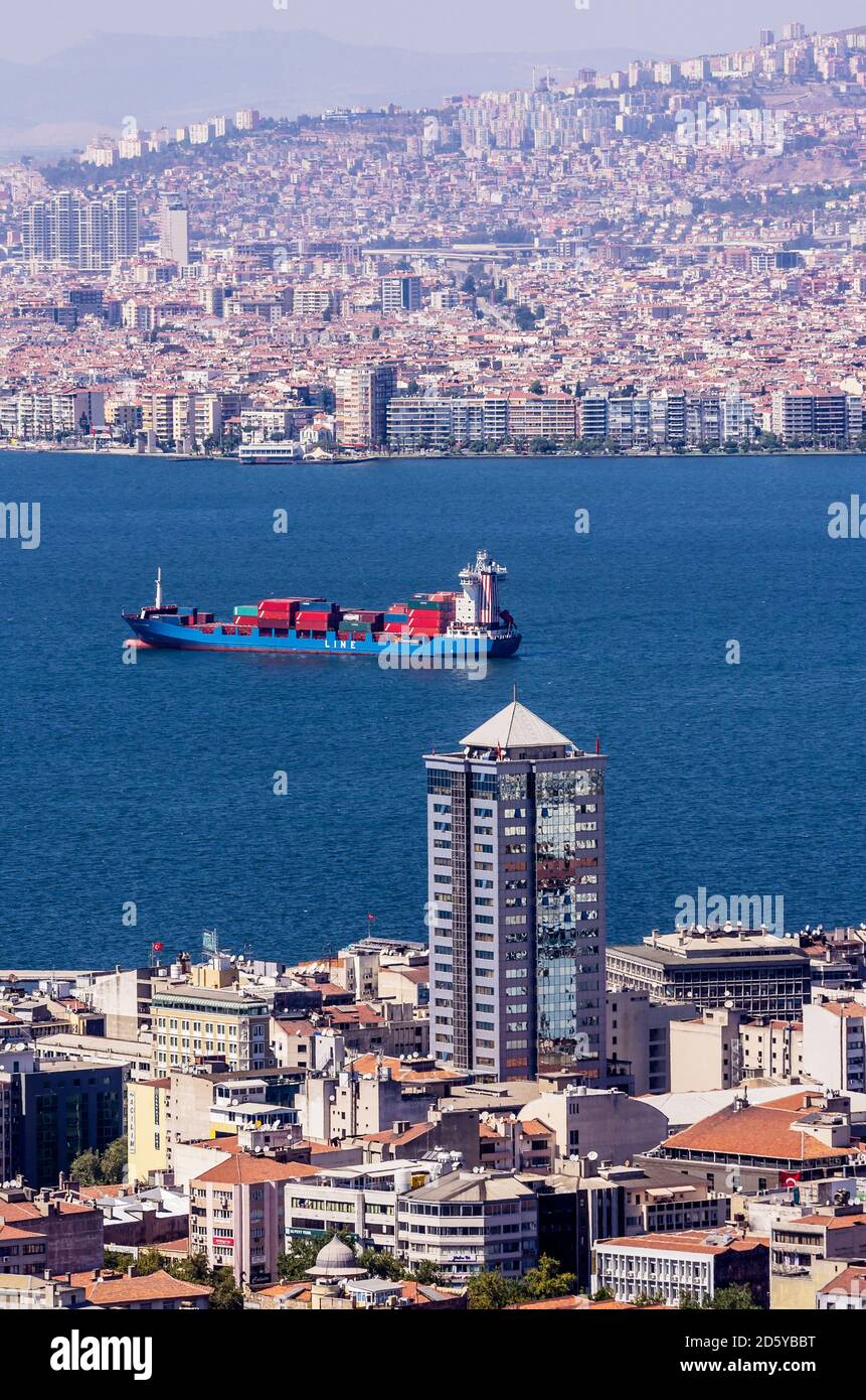 Türkei, Izmir, Ägäische Region, Golf von ?zmir, Containerschiff Stockfoto