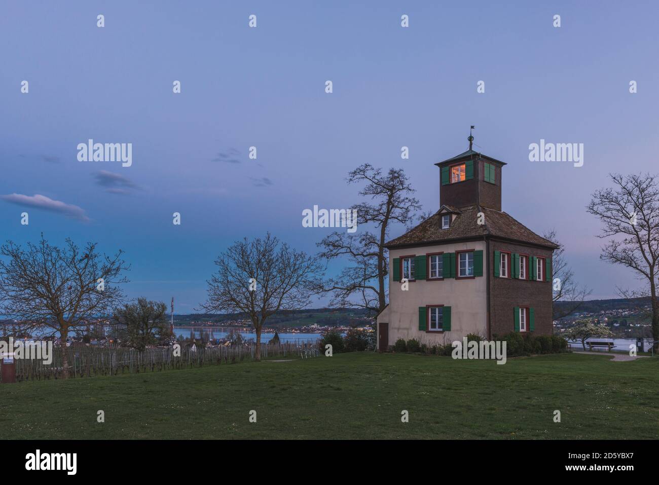 Deutschland, Insel Reichenau, Abendstimmung in Hochwart, ehemaliges Teehaus Stockfoto